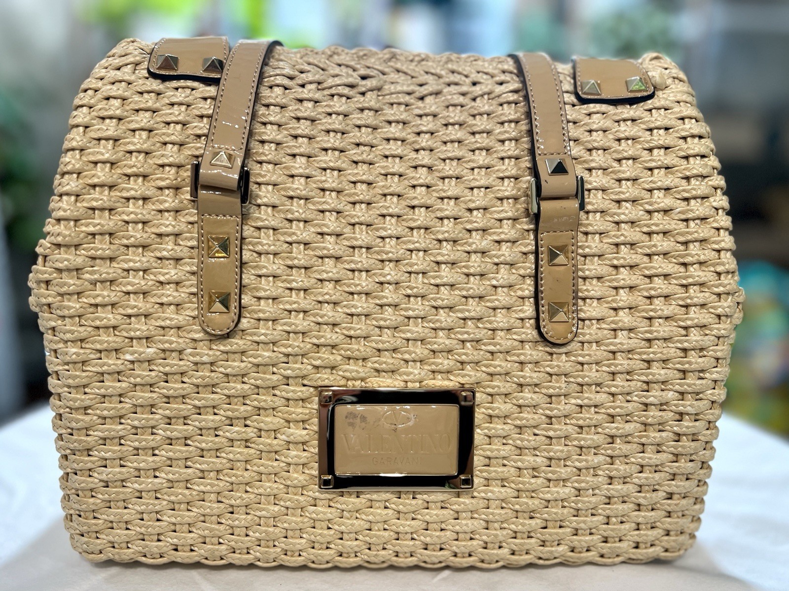 VALENTINO GARAVANI Handcrafted Raffia Woven Leather Floral Appliqué Bag Handbag