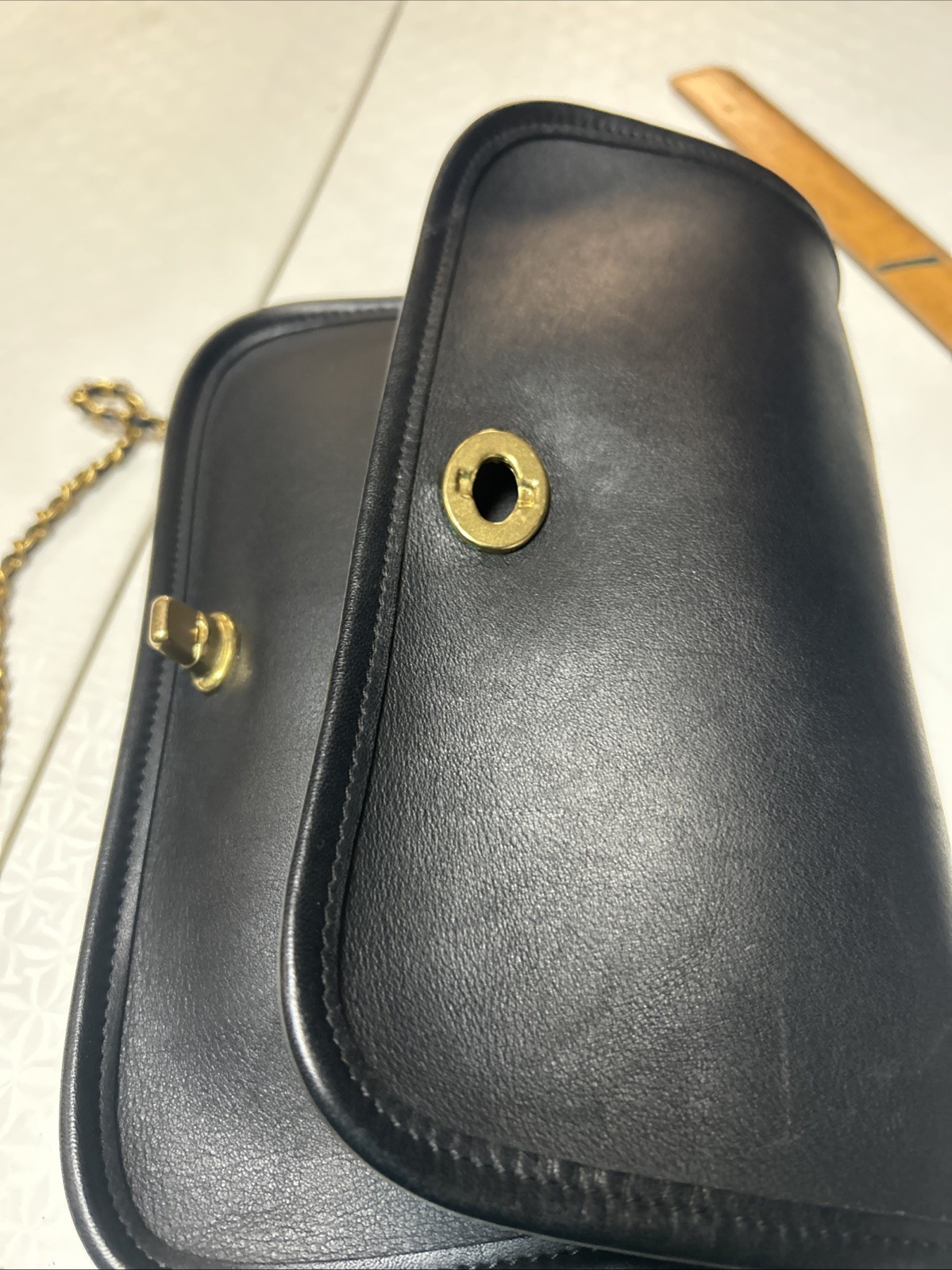 COACH Vintage Turn Lock Crossbody Shoulder Bag Leather Black Strap Is Missing