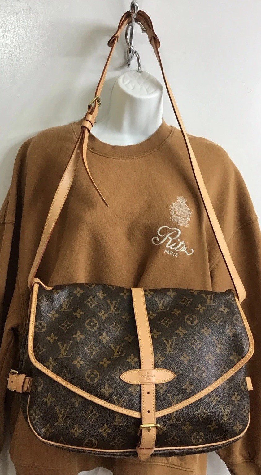 louis vuitton brown monogram saumur 30 Adjustable Strap