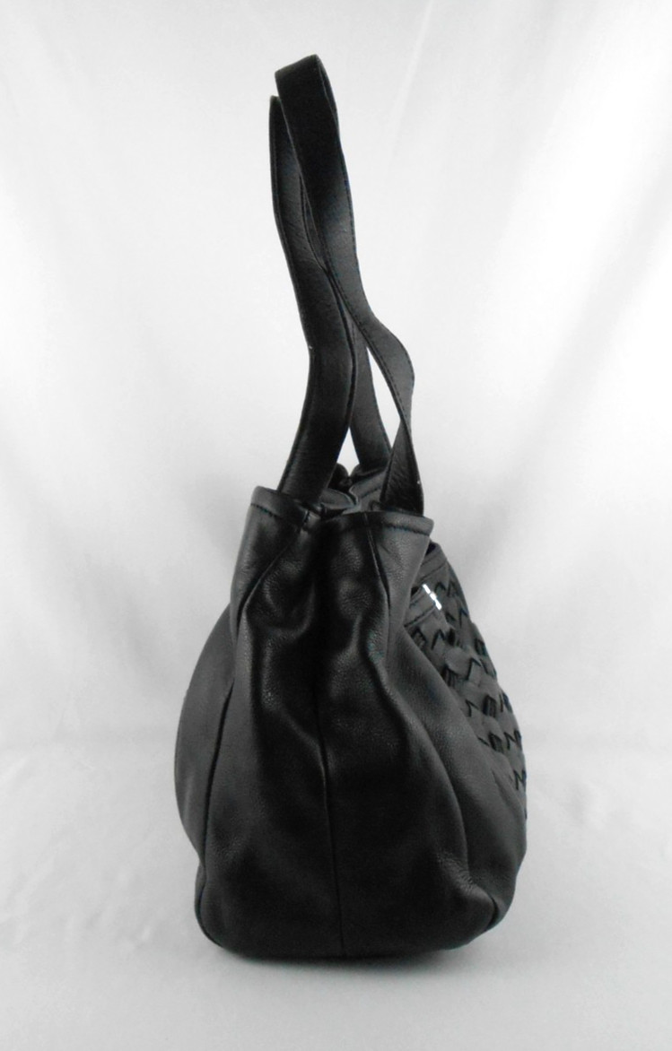 B Makowsky Womens Black Leather Hand Bag Medium Purse Weave Front Magnetic Clasp