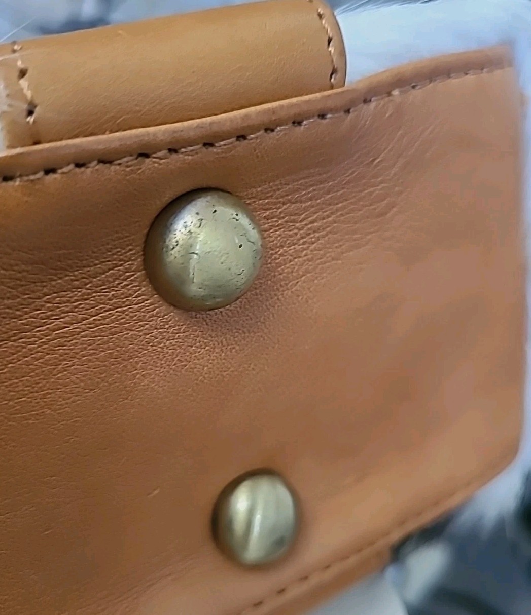 Beautiful New with Tags The Design Edge Jersey Cowhide Leather Tote Bag