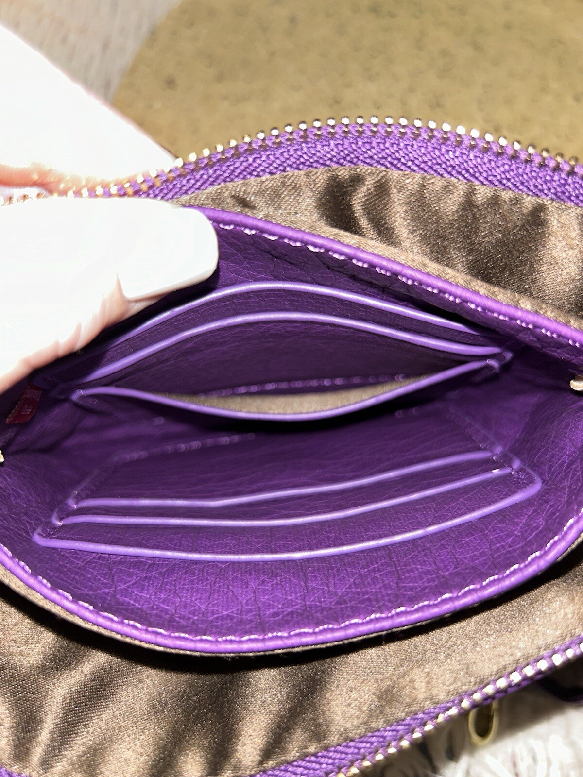 MINICAT Small Crossbody Purse Roomy Pockets Series Cell Phone Wallet Purple NWOT