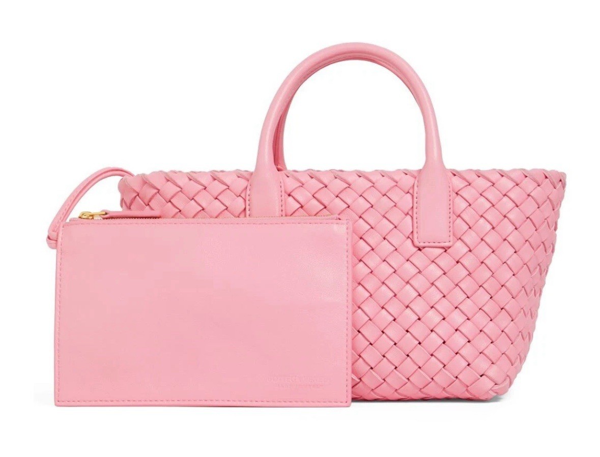 Bottega Veneta Intrecio Cabat Mini In Pink