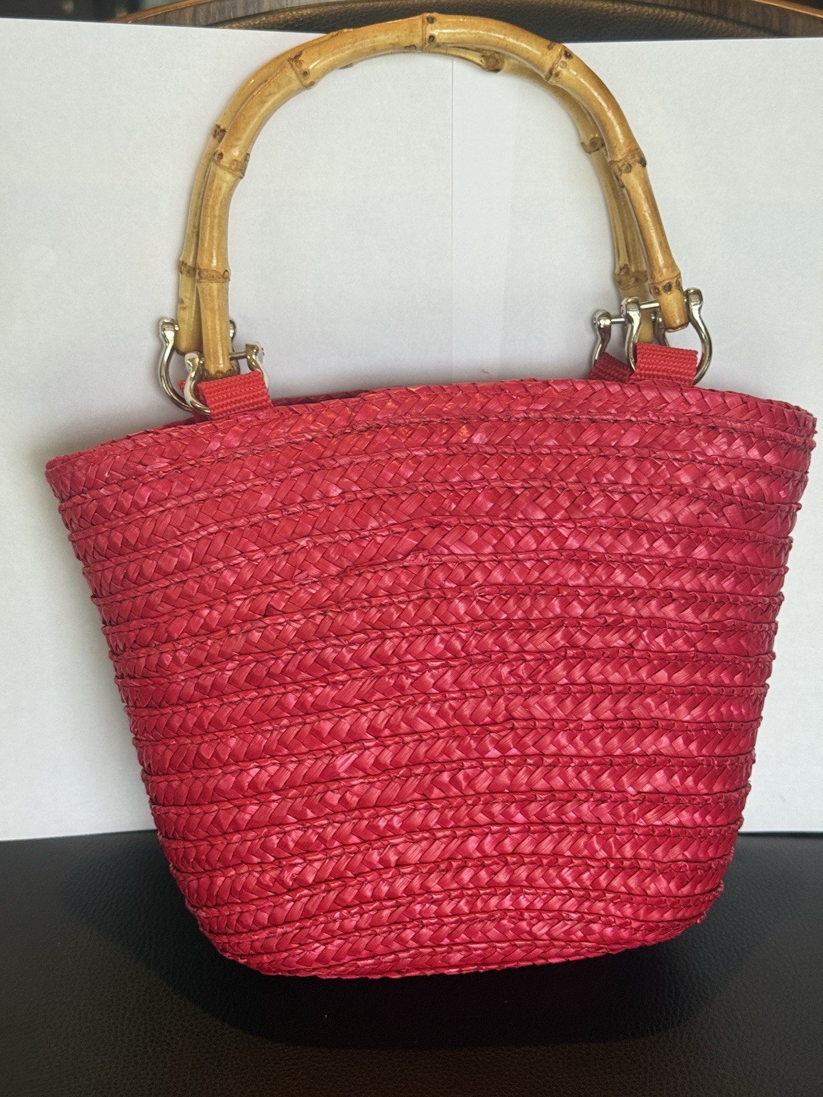 Vintage St. John’s Bay Hot Pink Woven Straw Basket Bag Bamboo Handles Y2K Summer