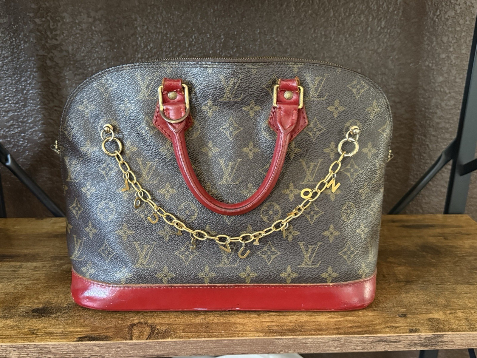 Vintage Louis Vuitton Monogram Alma Medium Satchel Top Handle Brown Red Gold Zip