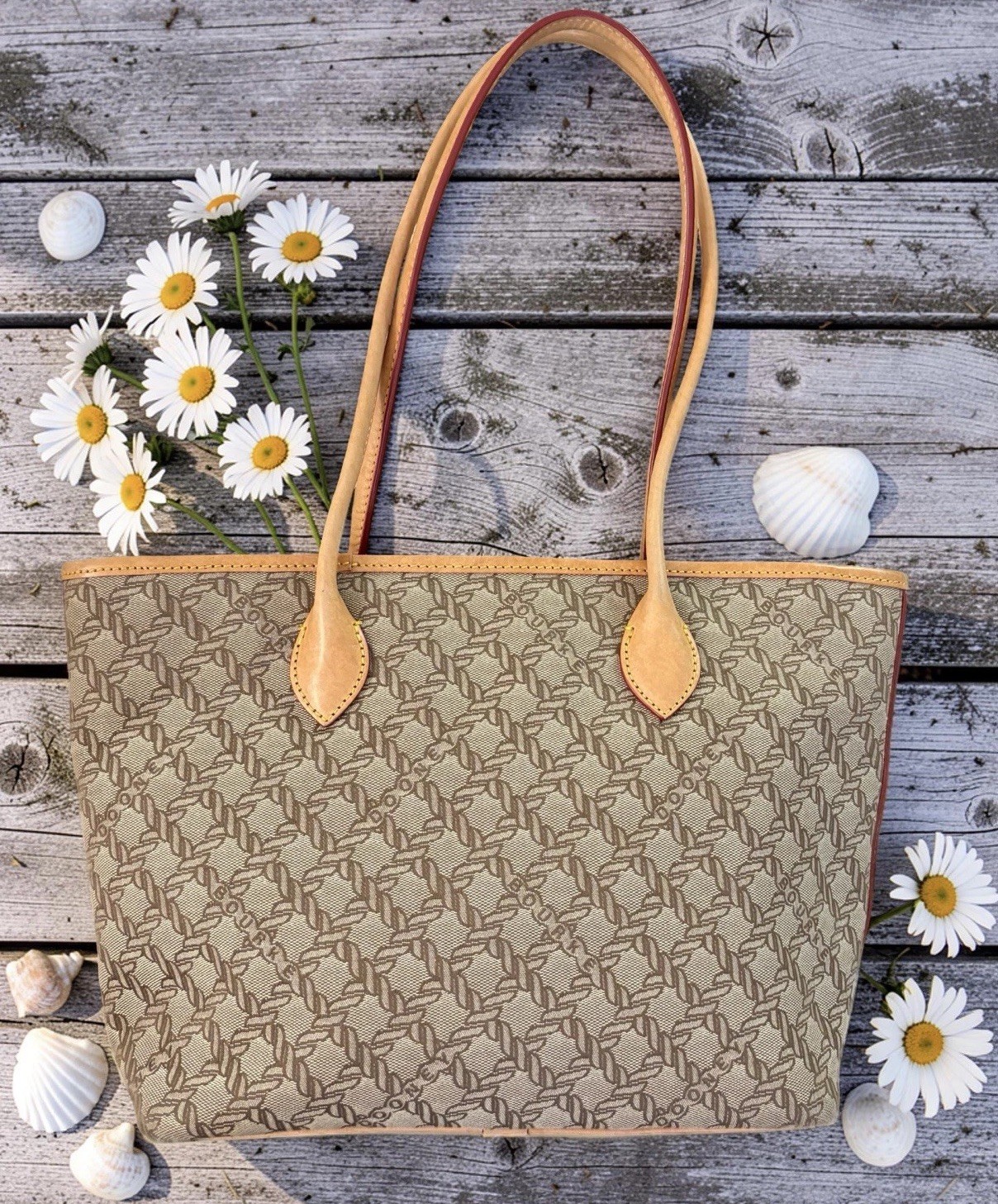 Dooney Bourke Brown Beige Maritime Rope Nautical Coastal Vacchetta Leather Tote