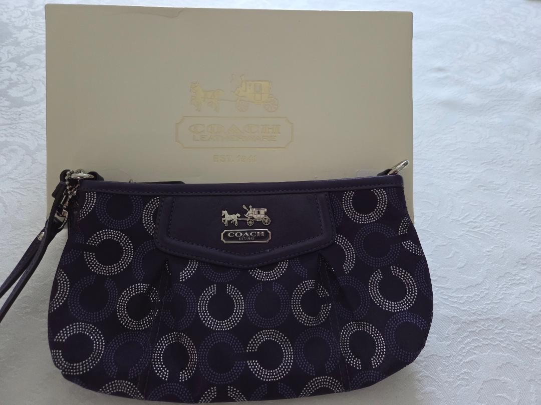 Vintage Coach Purple/Silver Op Art Fabric Wristlet with original box
