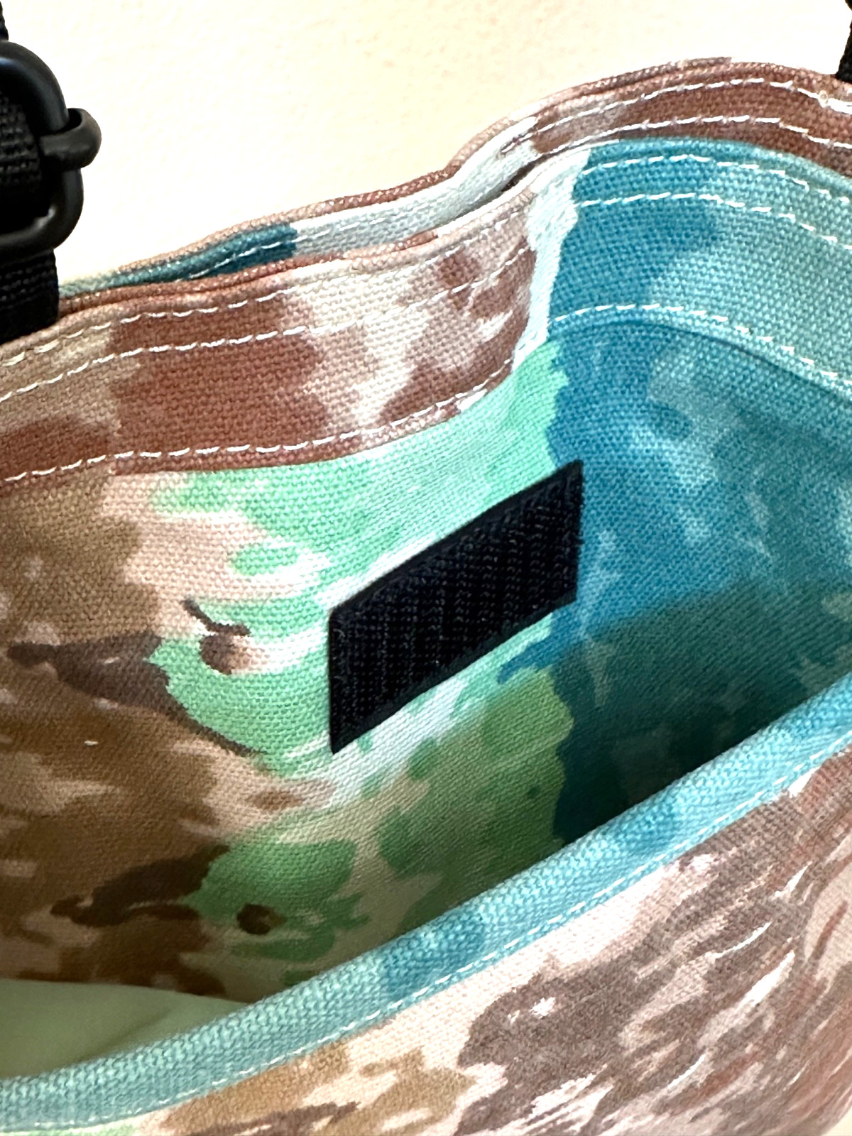 KAVU Keepalong Crossbody Bag ~ Rio Tie Dye 🍃🍂🍃🍂🍃