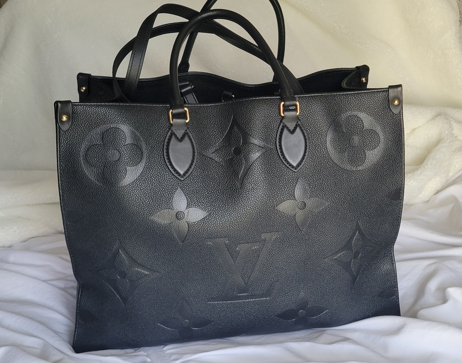 Louis Vuitton OnTheGo GM Tote Bag Black Monogram Empreinte Leather Purse M44925