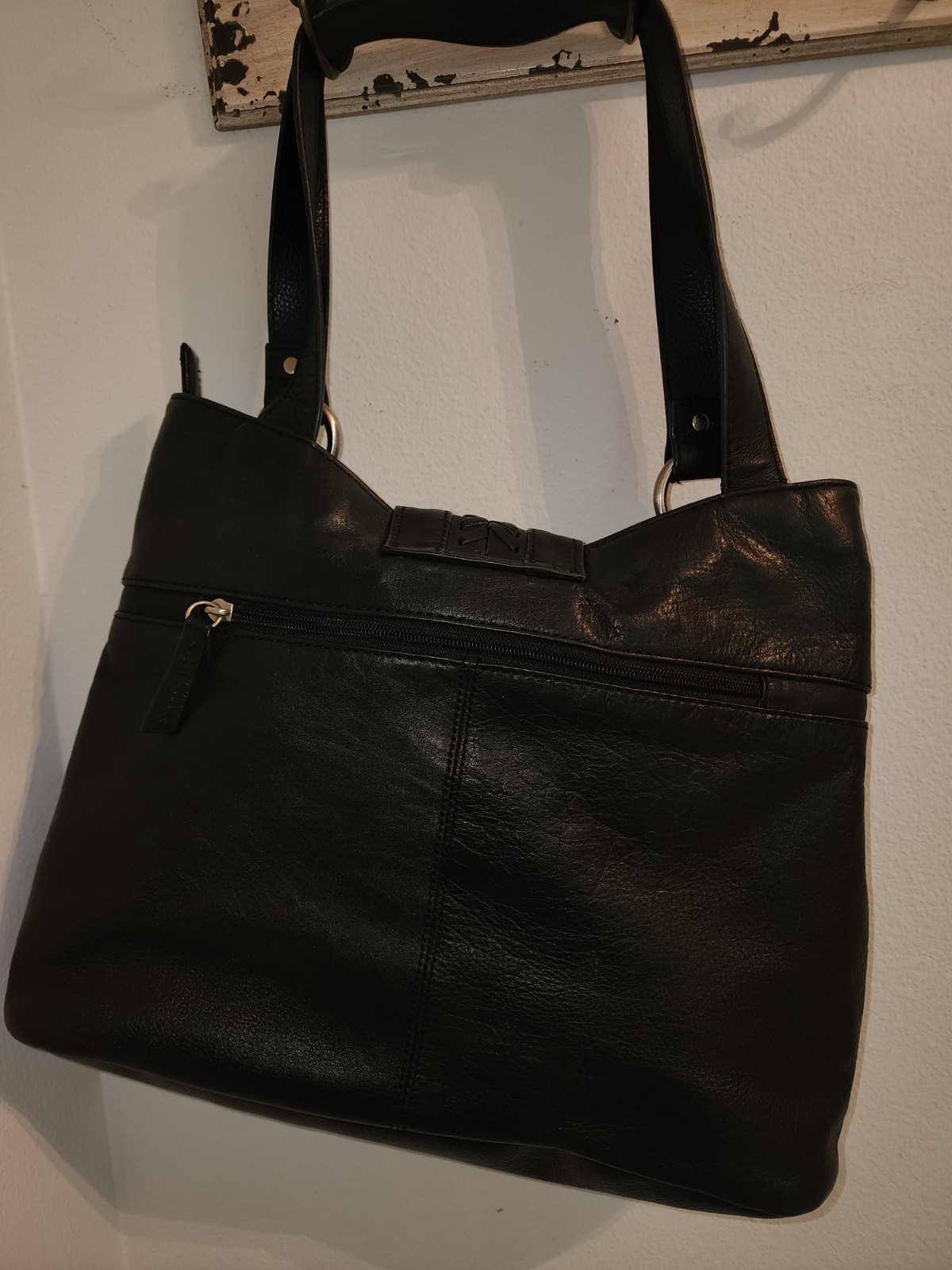 A New Approach a.n.a Leather Hobo Shoulder Bag Buckle