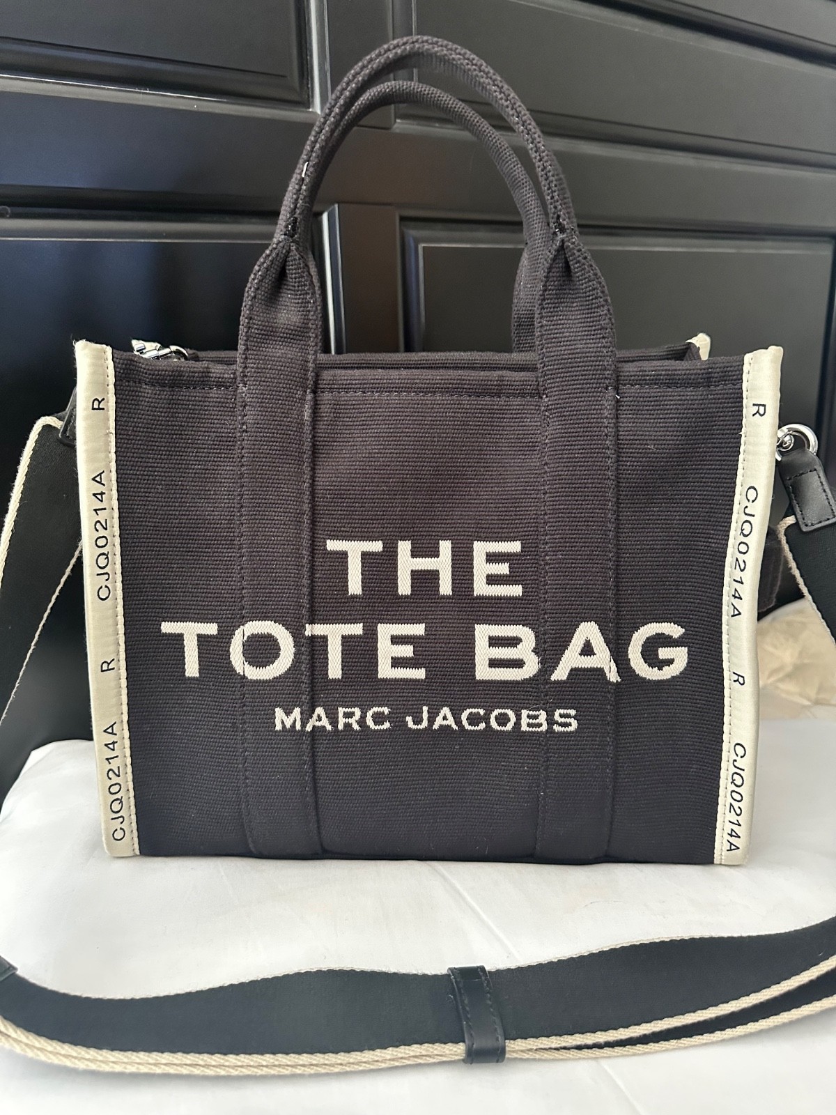 marc jacobs jacquard tote bag medium