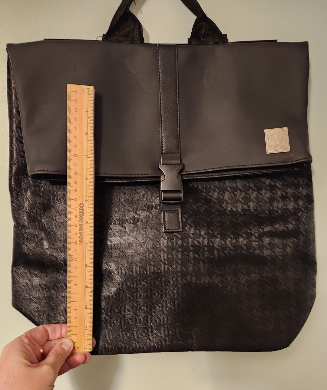 Tanger black houndstooth patterned backpack, looks new!