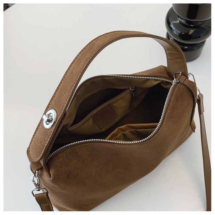 New Matte Underarm Bag Women’s Fashion Simple Handbag Large Diagonal Bag