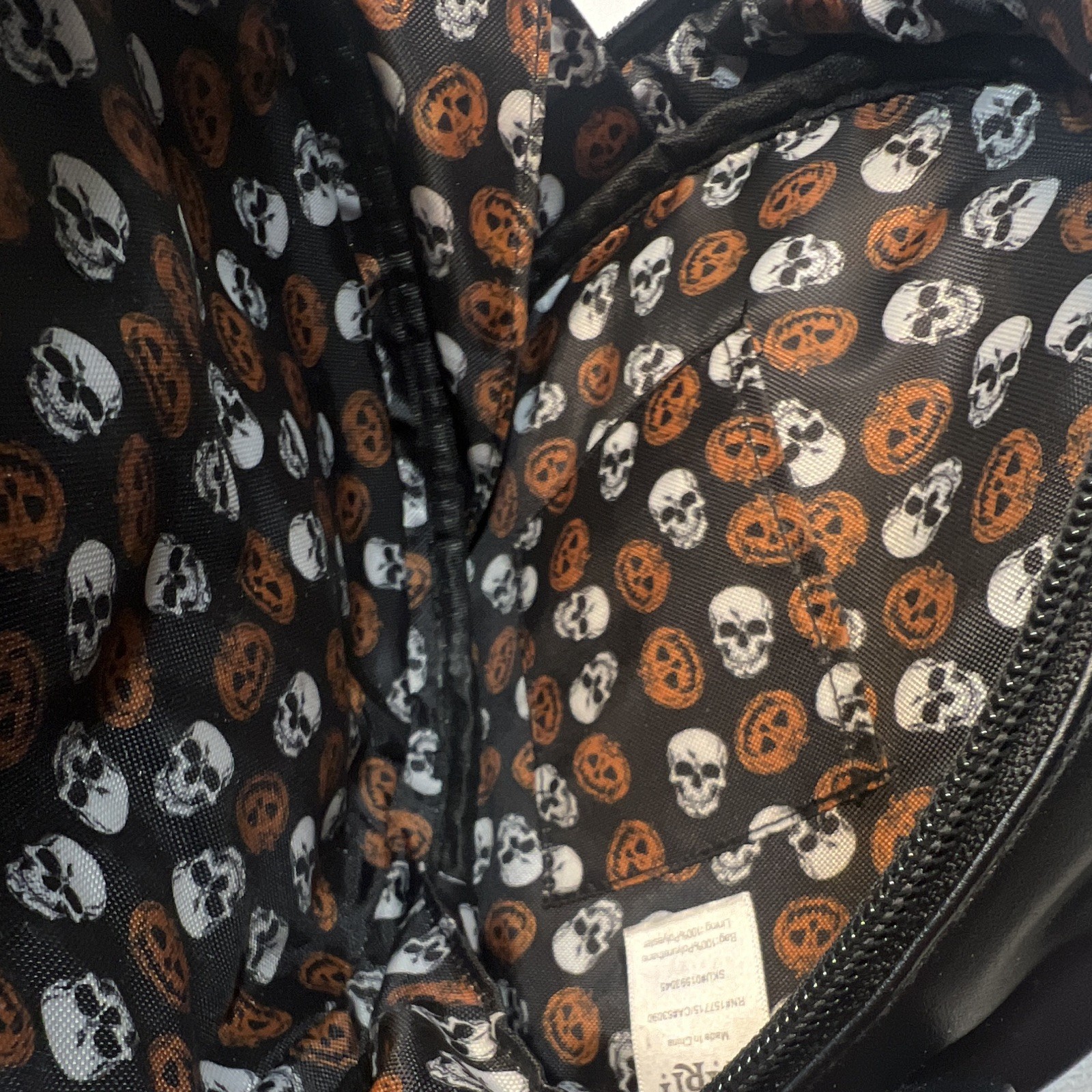 Black Orange Jack-o’-Lantern Round Small Crossbody Bag Zip Adjustable Strap