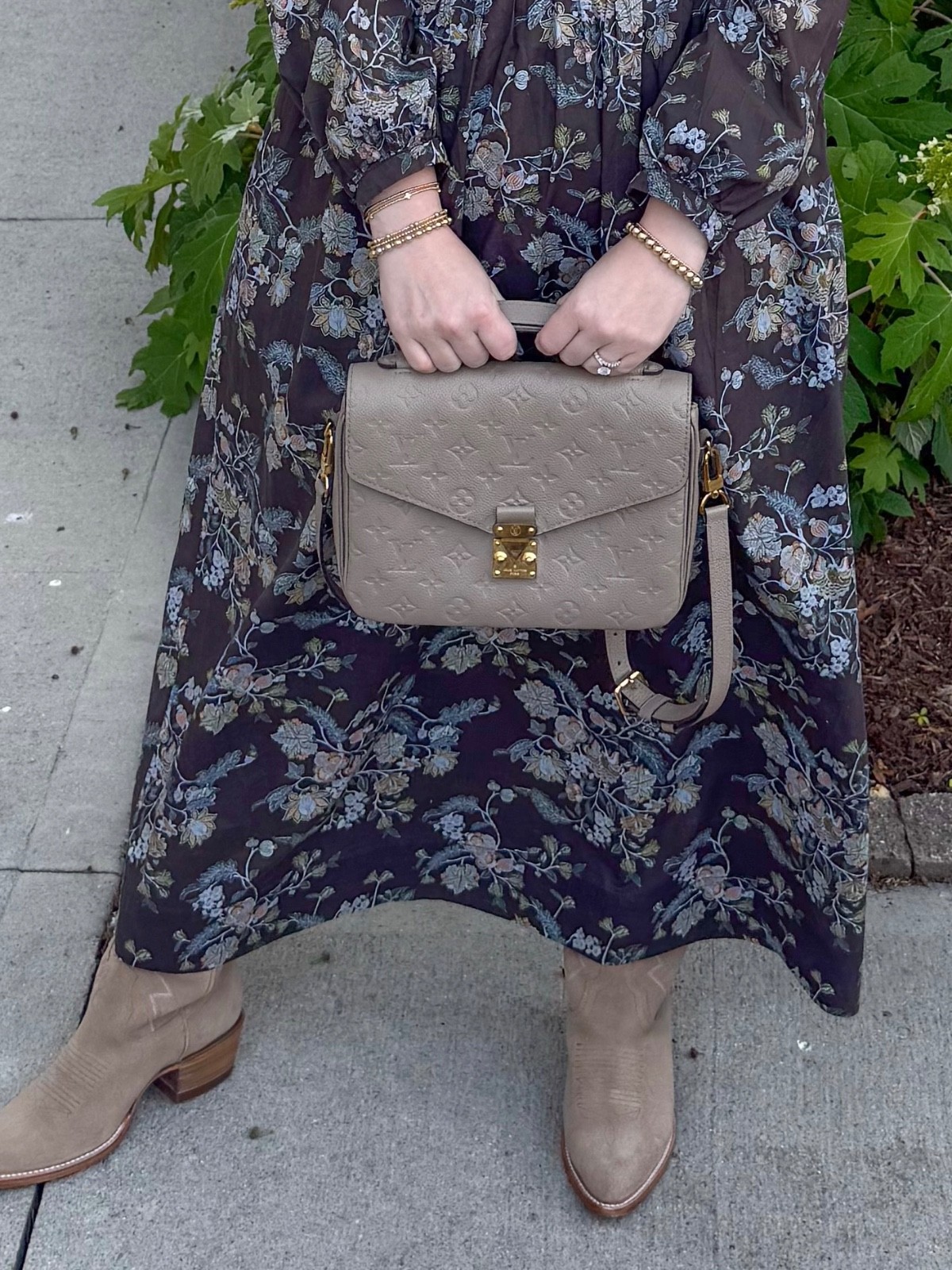 Louis Vuitton Monogram Empreinte Pochette Metis Turtledove Cross Body Bag