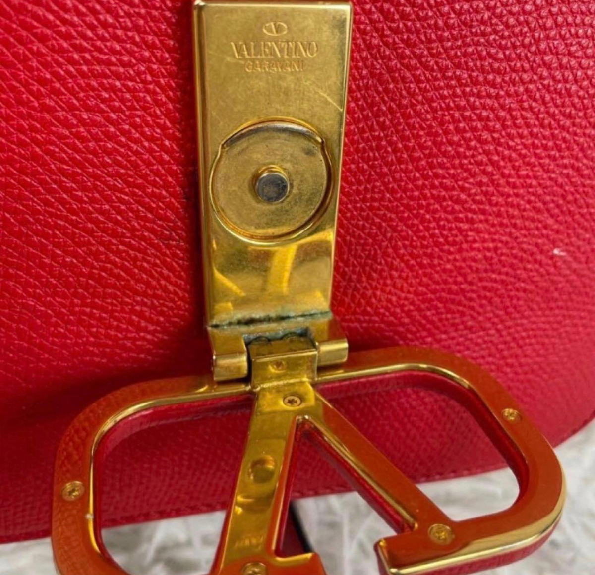 Valentino Garavani VLogo Red Leather Crossbody Shoulder Bag Gold Chain