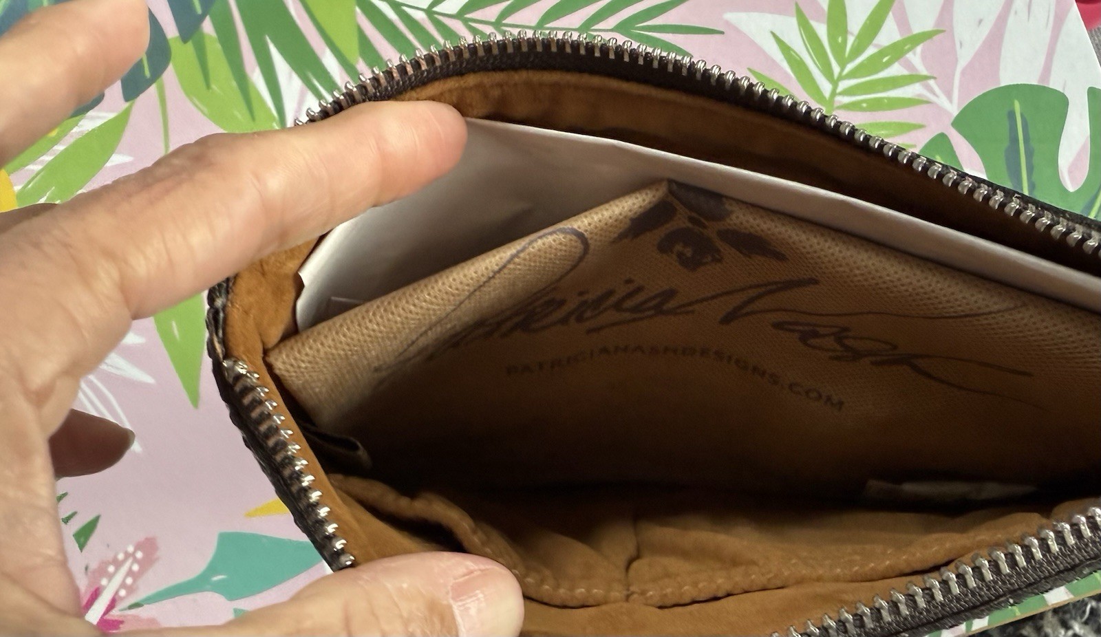 Patricia Nash Turquoise LRG Leather Clutch Wristlet Tooled- Dust Bag P349133 NEW