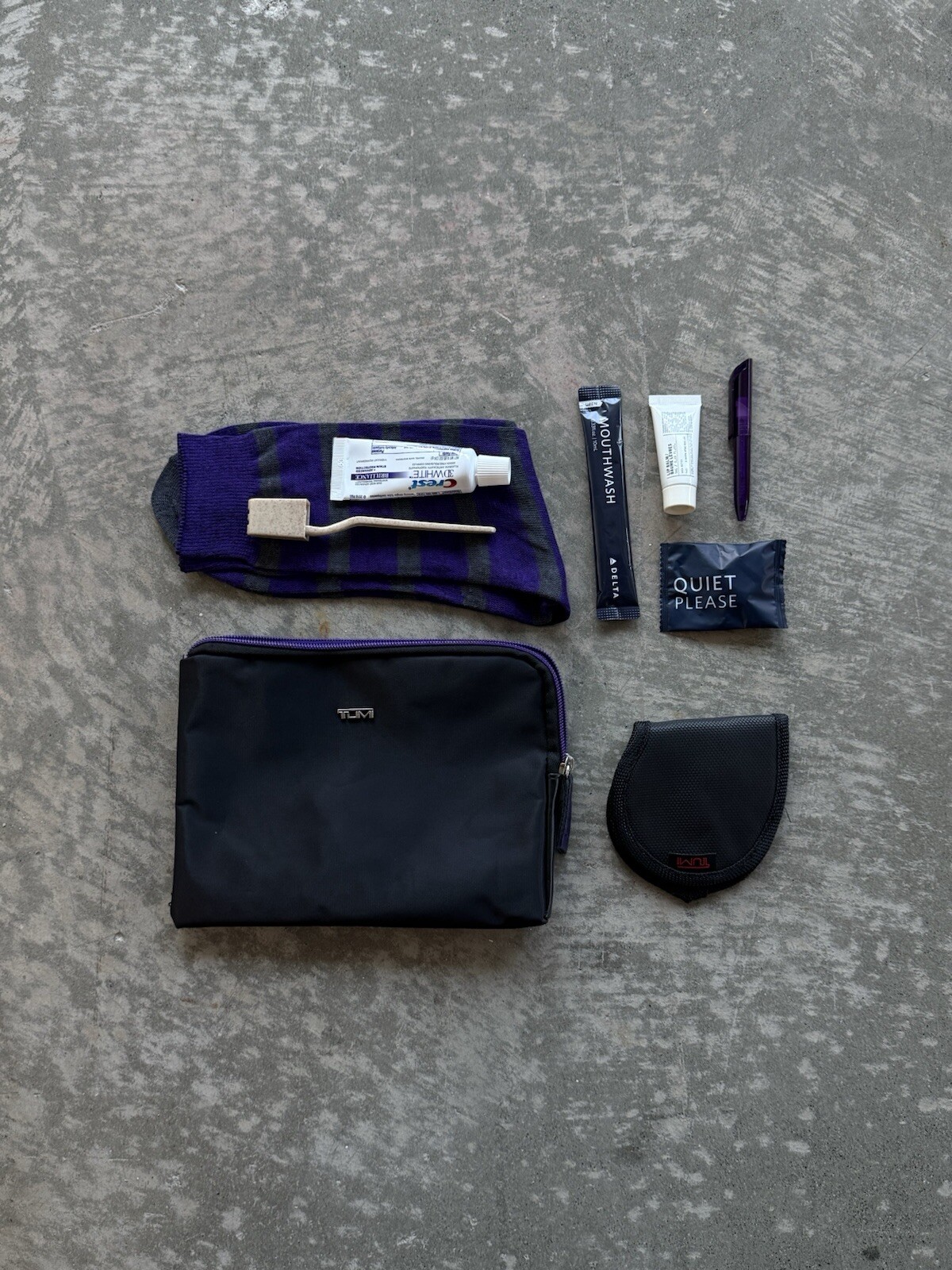 TUMI for Delta Small Purple Travel Storage Bag Zipper Pouch Toiletries