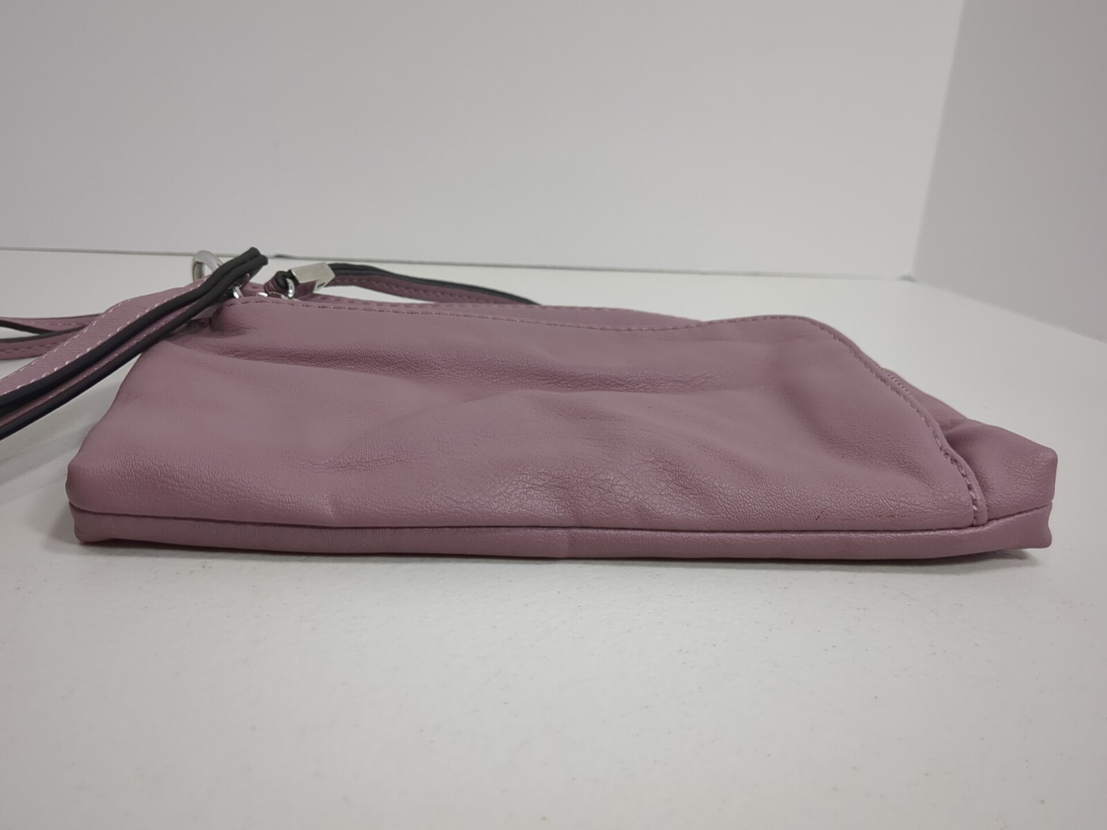 Simply Vera Wang Joyce Wristlet Bag Purse Mauve Pre-owned
