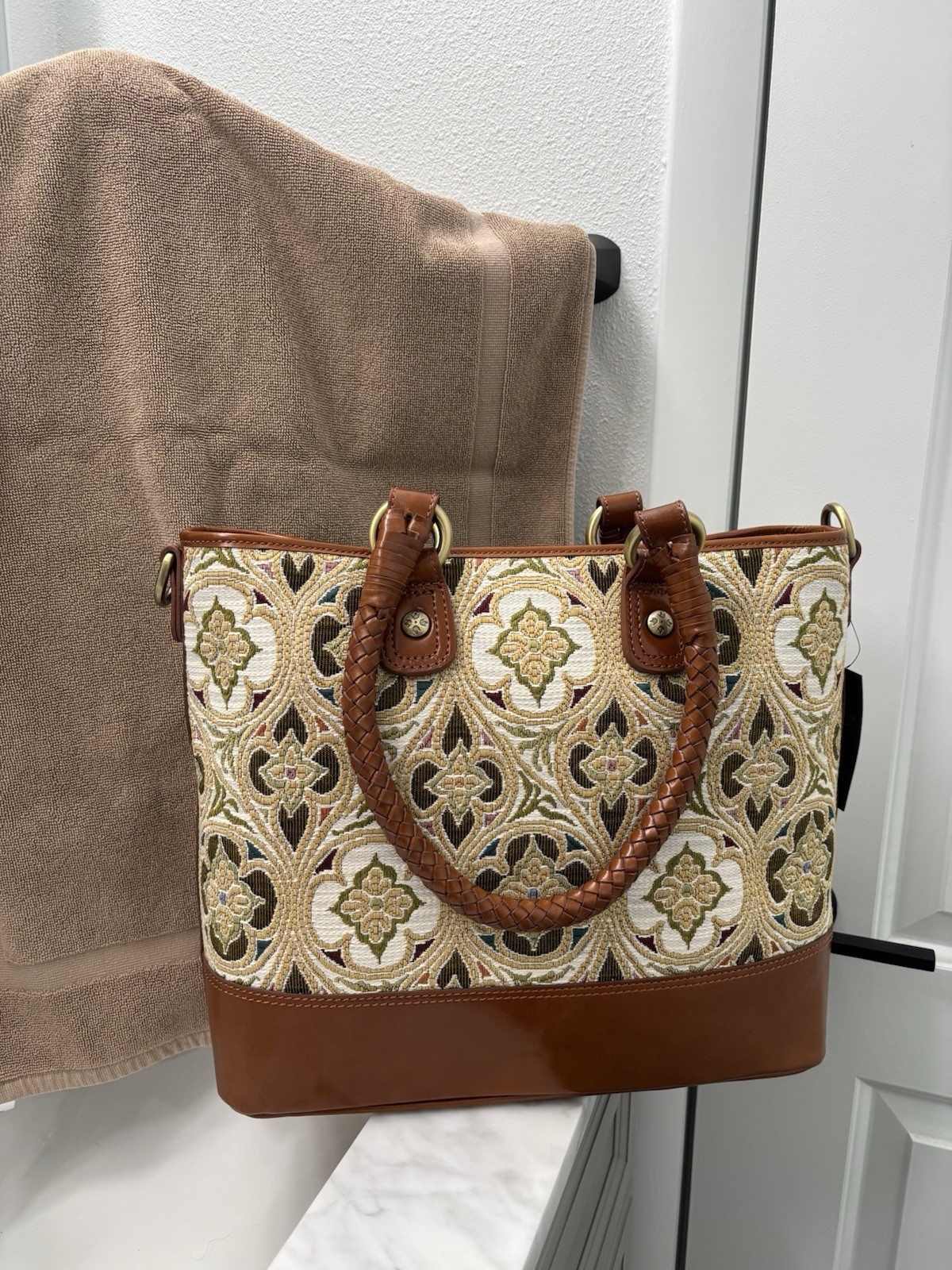 Patricia Nash Discovery Tan And Cream Large Tote Bag