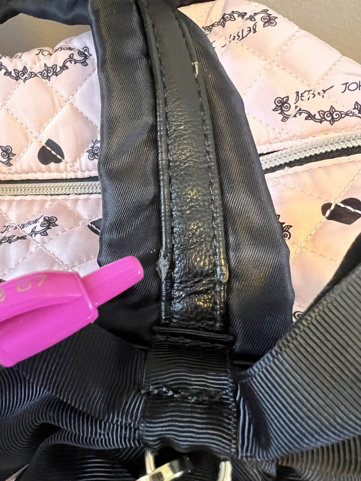 Betsey Johnson Weekender Duffle Carry-on Bag Quilted Pink Black Logo Bow NOstrap
