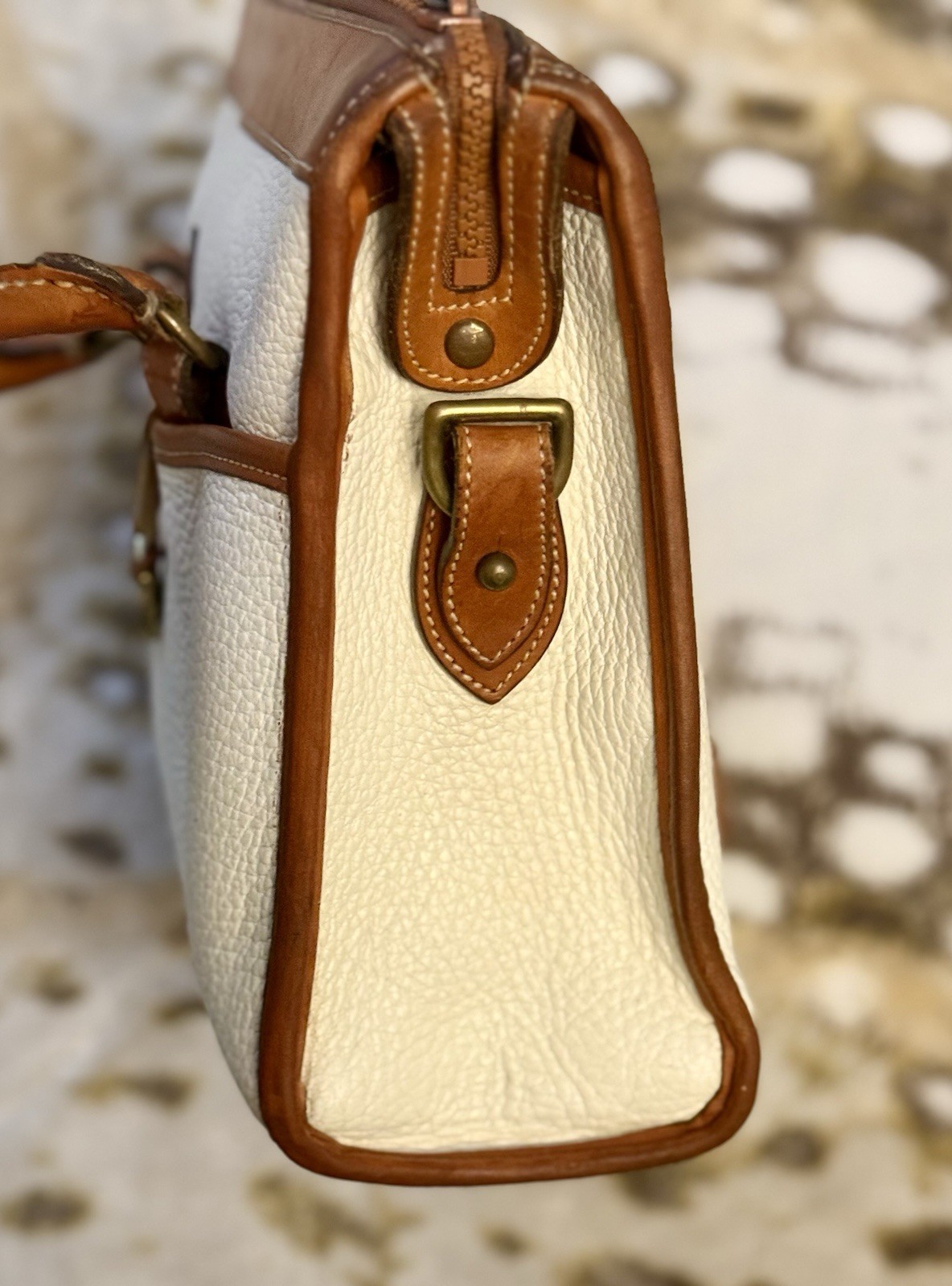 Vintage Dooney & Bourke White Brown Pebbled Satchel ’80’s ’90s Classic USA