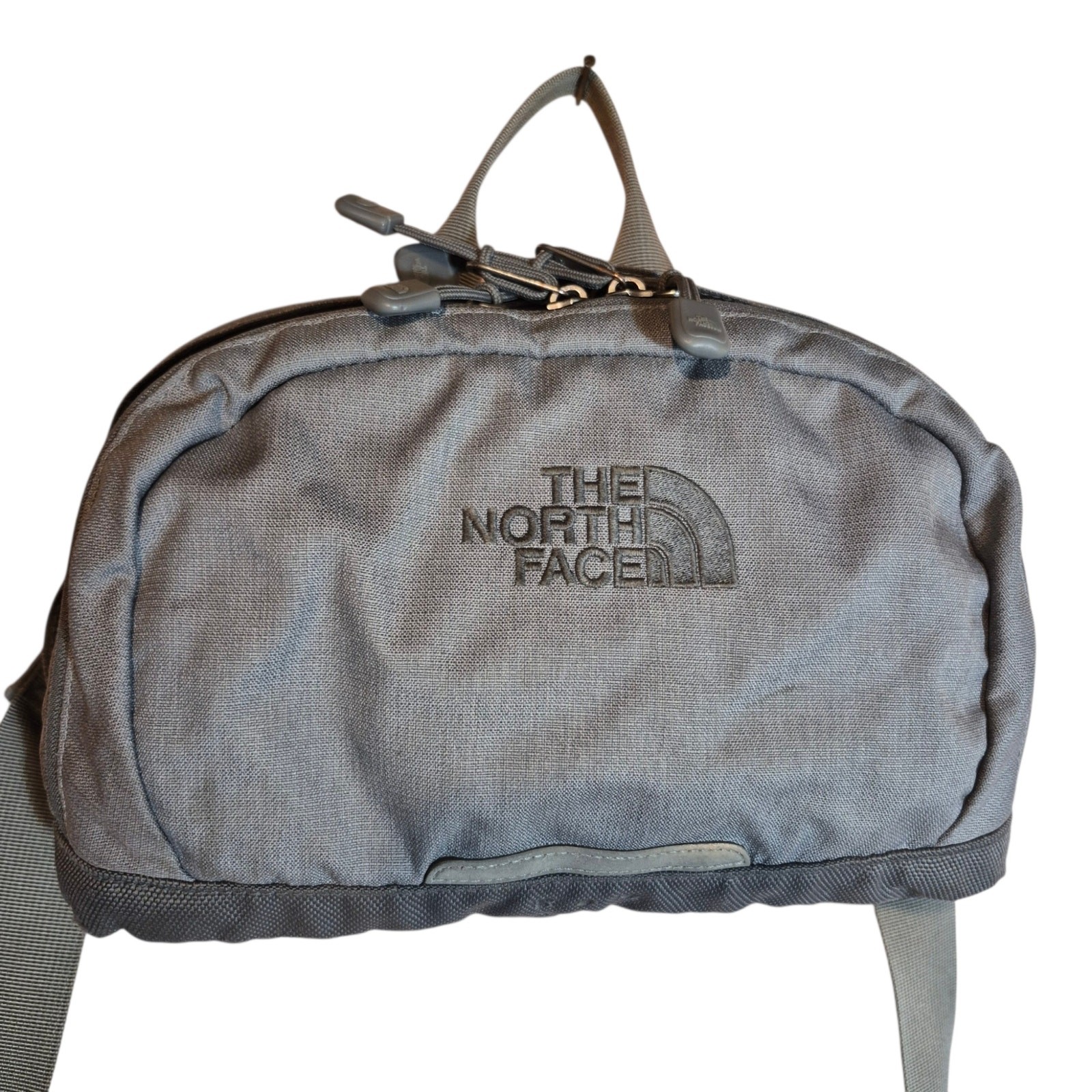 The North Face ‘Roo’ Sling Bag Fanny Pack Waist Purse Travel Carryon Steel Gray