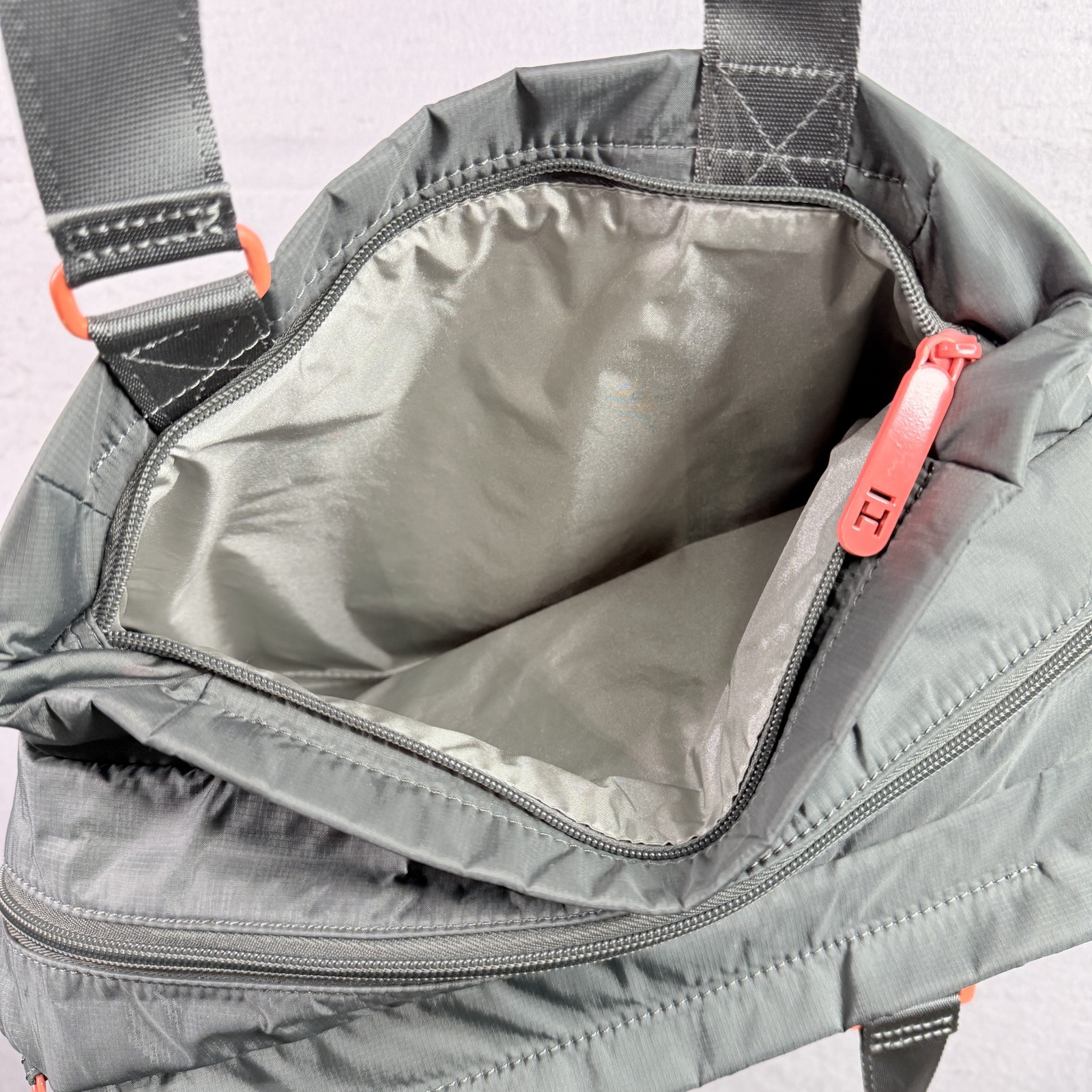 Hedgren Womens Gray Tote Bag Shoulder Bag Travel Nylon Orange Accent Pockets