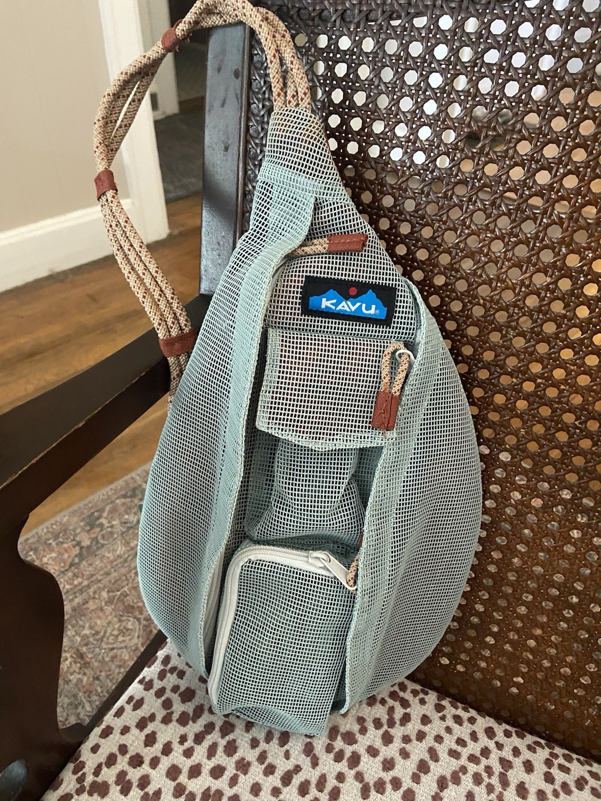 Kavu Rope Sling Bag Crossbody Purse Excellent Used Condition