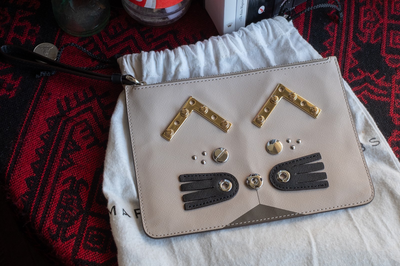 Marc by Marc Jacobs – Screwd Up Faces Gato Wristlet – Beige Leather Clutch Pouch