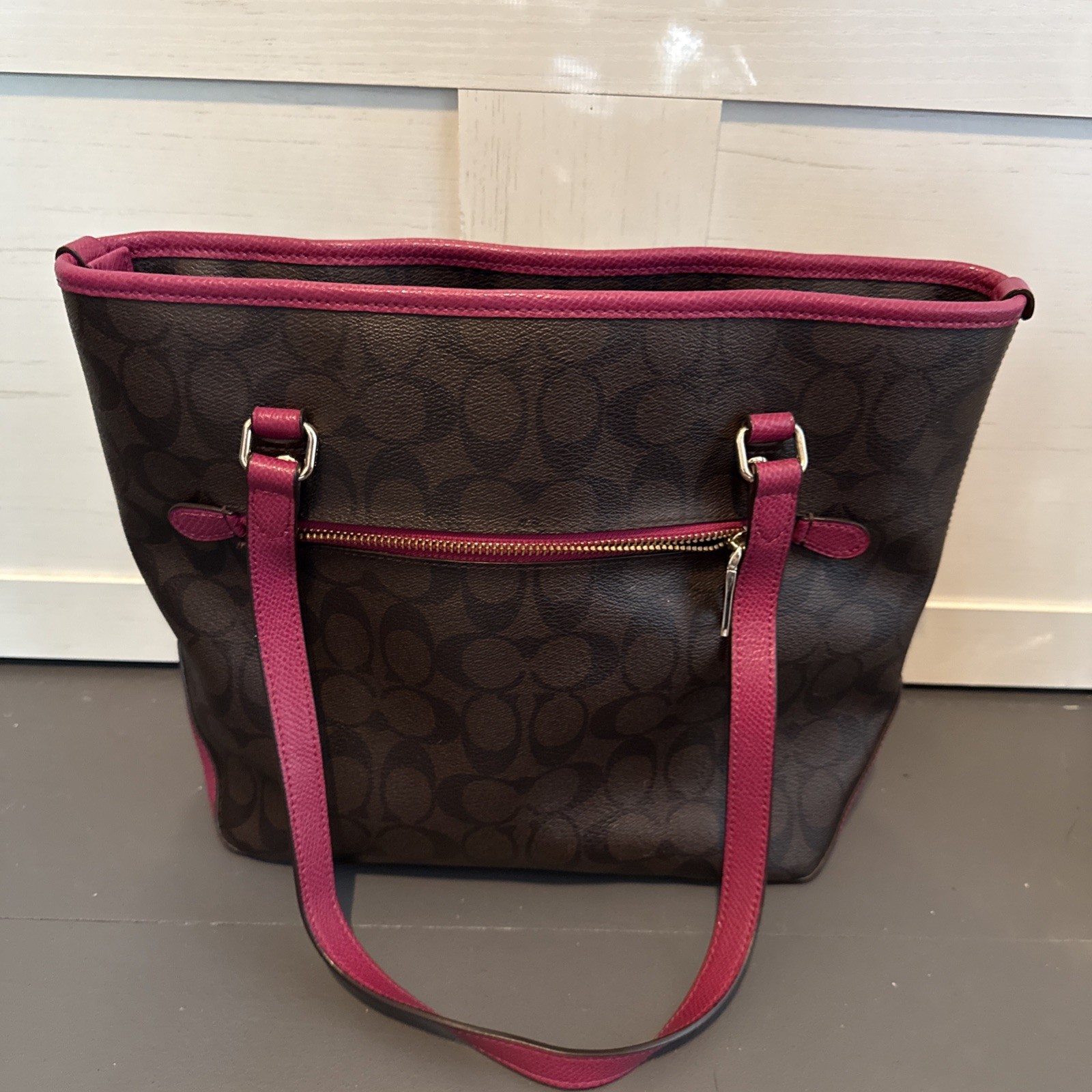 Large COACH Signature Dark Brown Tote magenta Pink Trim Shoulder Bag Purse