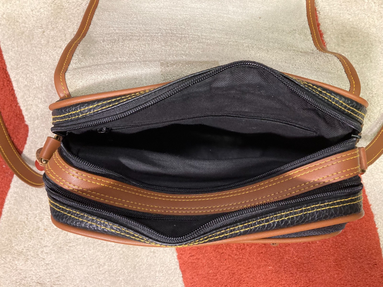 Dooney & Bourke Medium Crossbody Black with Brown Trim Leather Bag Vintage