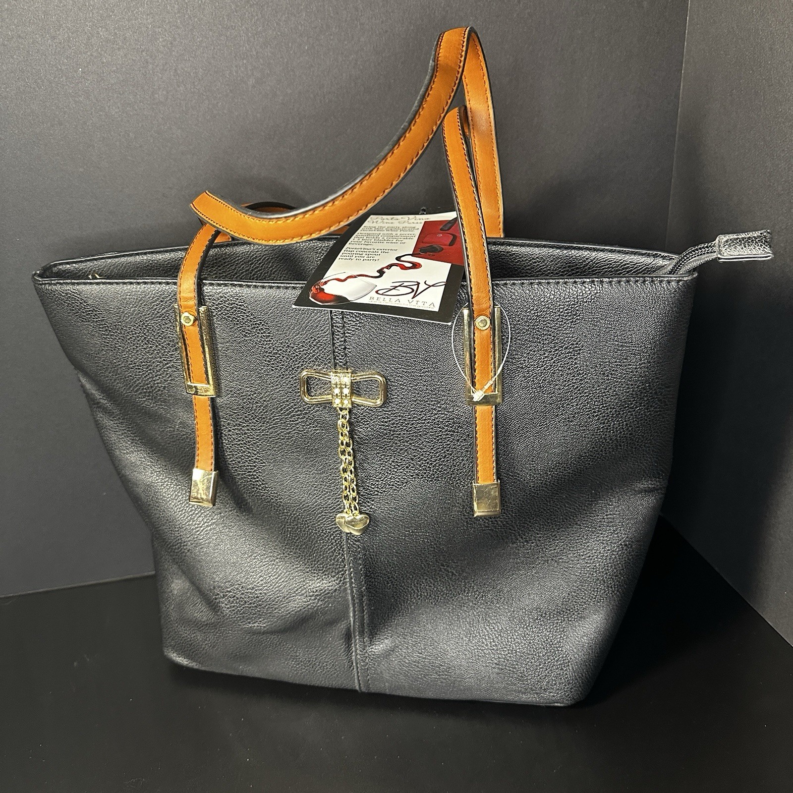NEW Trendy Black Bella Vita Porto Vino WINE PURSE Brown Strap Charms 1.5 Liter
