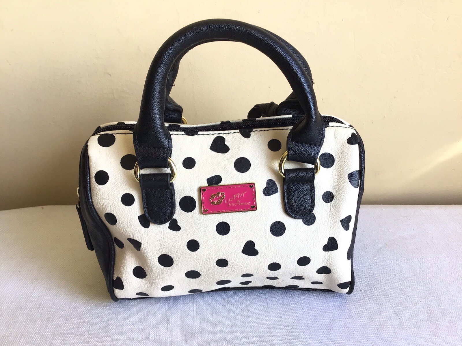 Luv Betsey By Betsey Johnson Be Mine Black White Polka Dot Heart Handled Purse