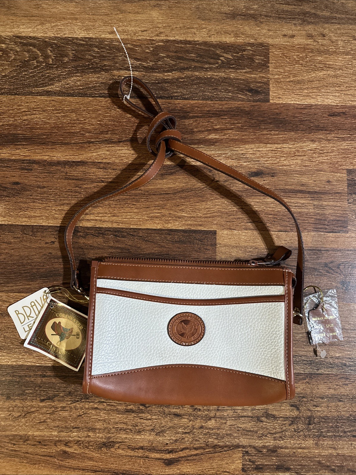 NWT Coldwater Canyon Women’s Genuine Split Leather Crossbody Purse Cream Brown
