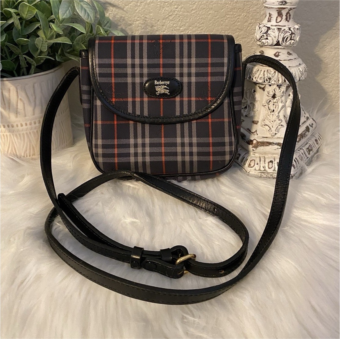 Burberrys Plaid Crossbody Bag Navy Gray Red Plaid Gold Hardware Snap Vintage