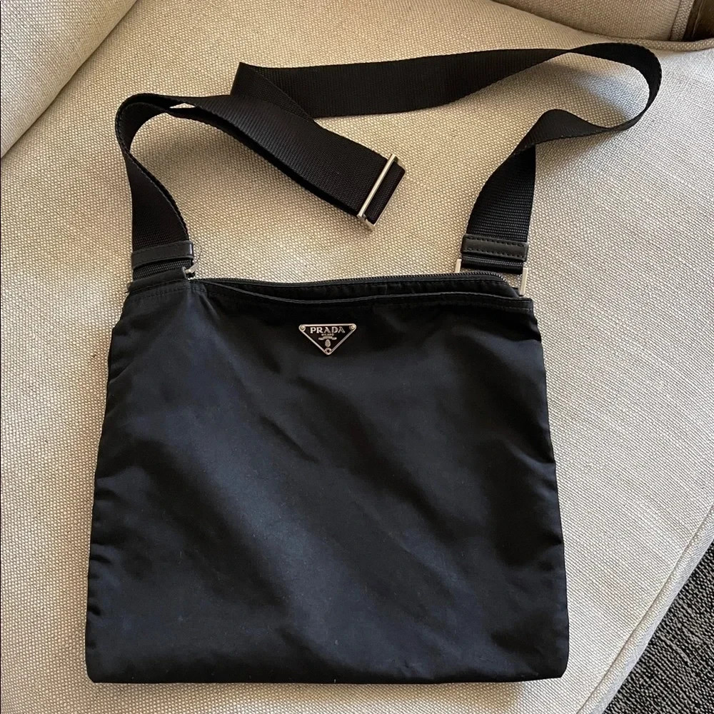 Authentic Prada Vela Tessuto Triangle Nylon Shoulder Crossbody Bag Messenger