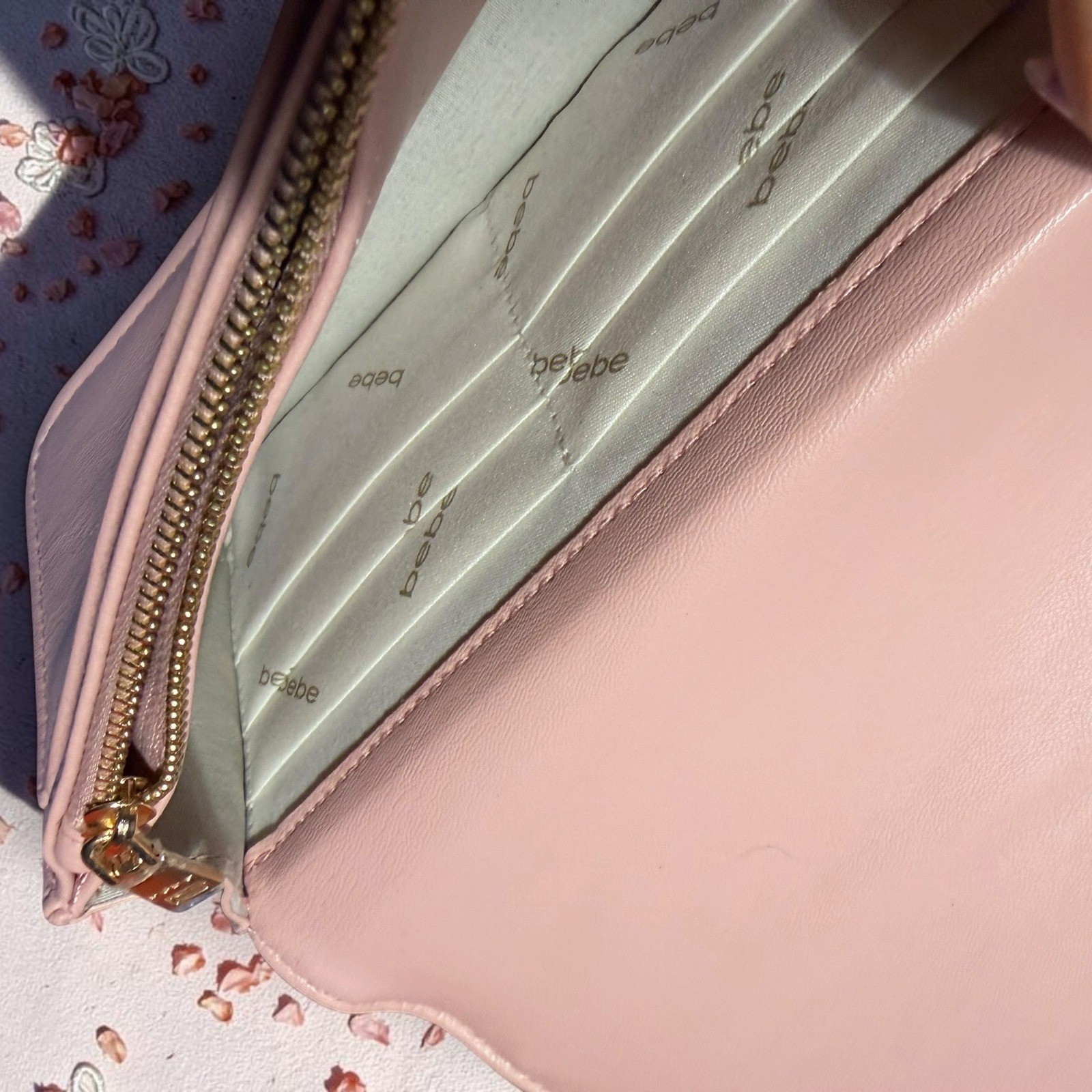 Bebe – Pink Quilted Crossbody/Handbag