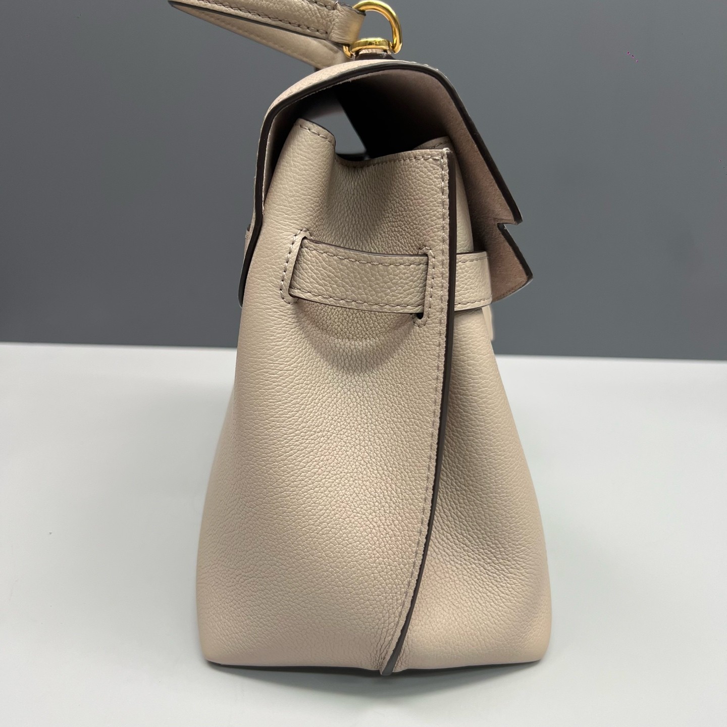 Louis Vuitton Lockme Ever Nude Beige Grained Calfskin Top Handle & Shoulder Bag