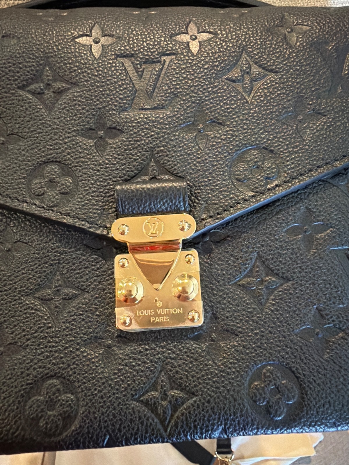 Louis Vuitton Pochette Métis Crossbody Black Leather