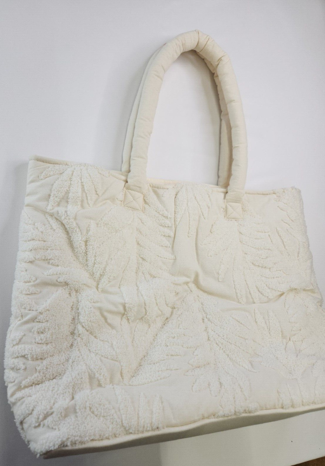 Shade&Shore Womens Off-White Terry Tote Large Beach Bag 20′ X 14′ X 7′ Pockets