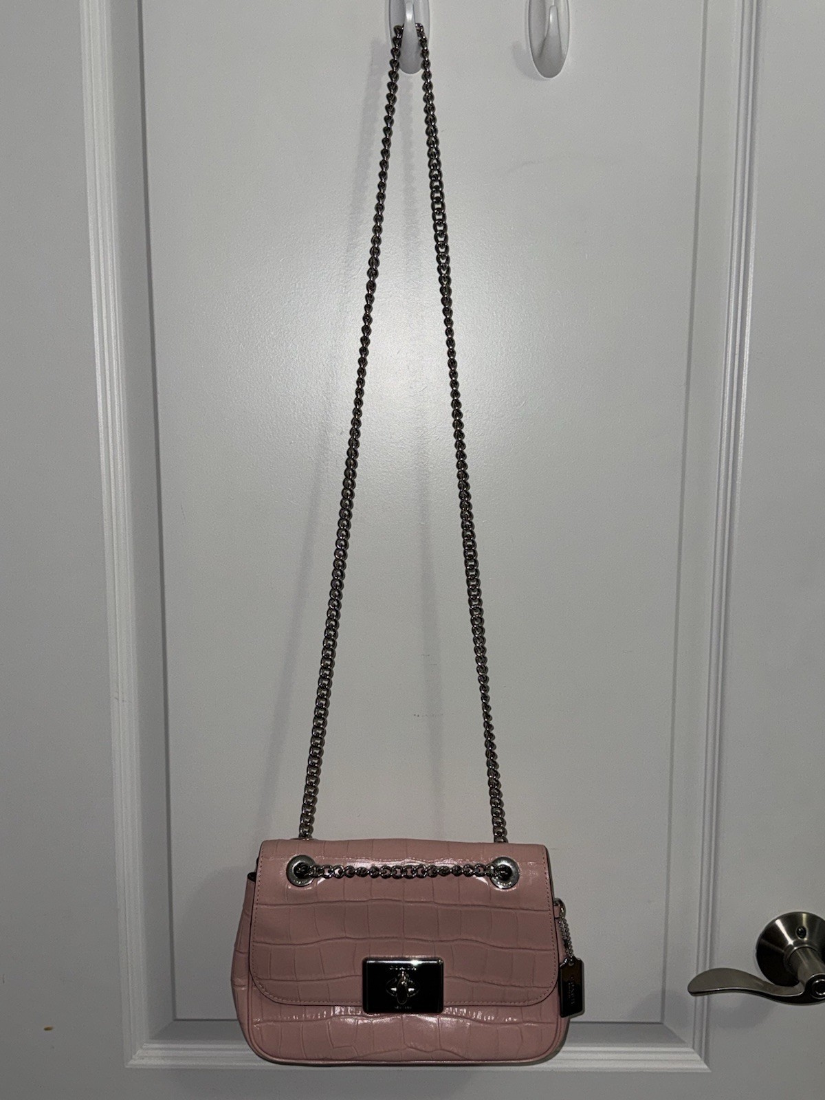 Coach Pink Hutton Croc Embossed Shoulder Bag Silver Chain Strap Turn Lock