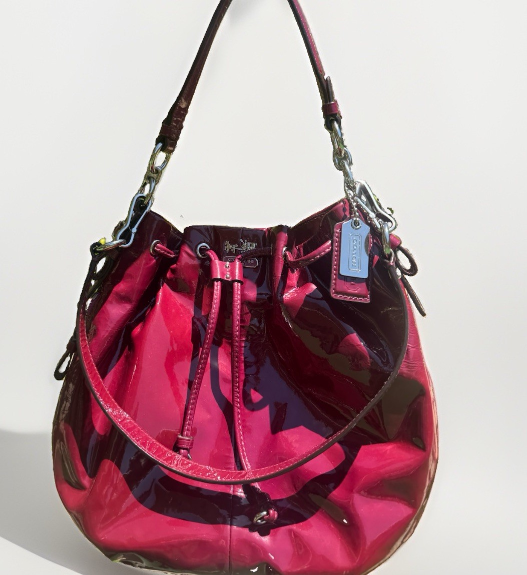 Coach Burgundy Drawstring Zip Shoulder Bag w Hang Tag & Original Dust Bag