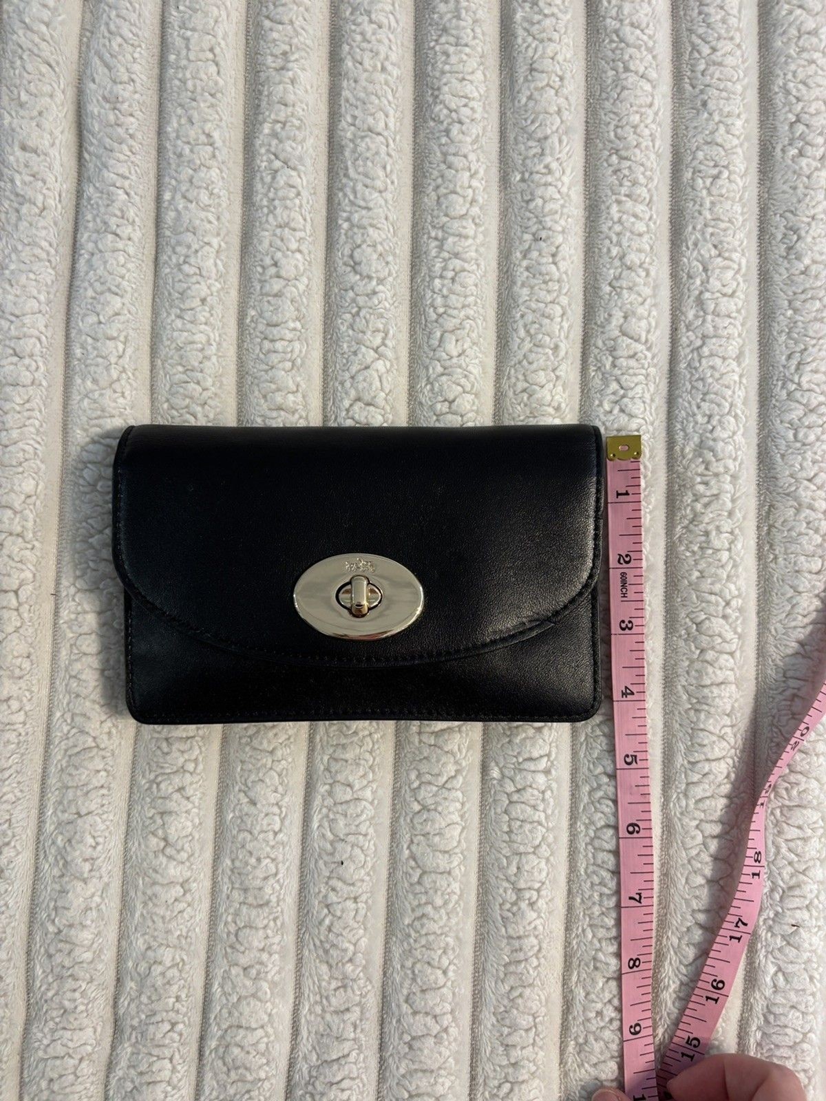 COACH SMOOTH Black Calf Leather Clutch Crossbody – gold chain 53277 wallet
