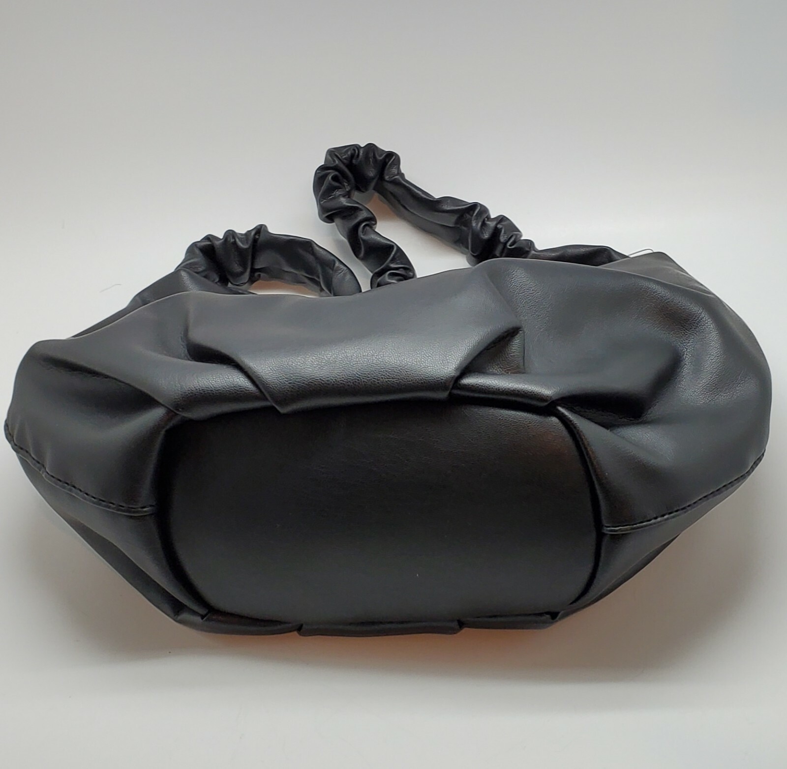 Be Cool Handbag purse, New. Black