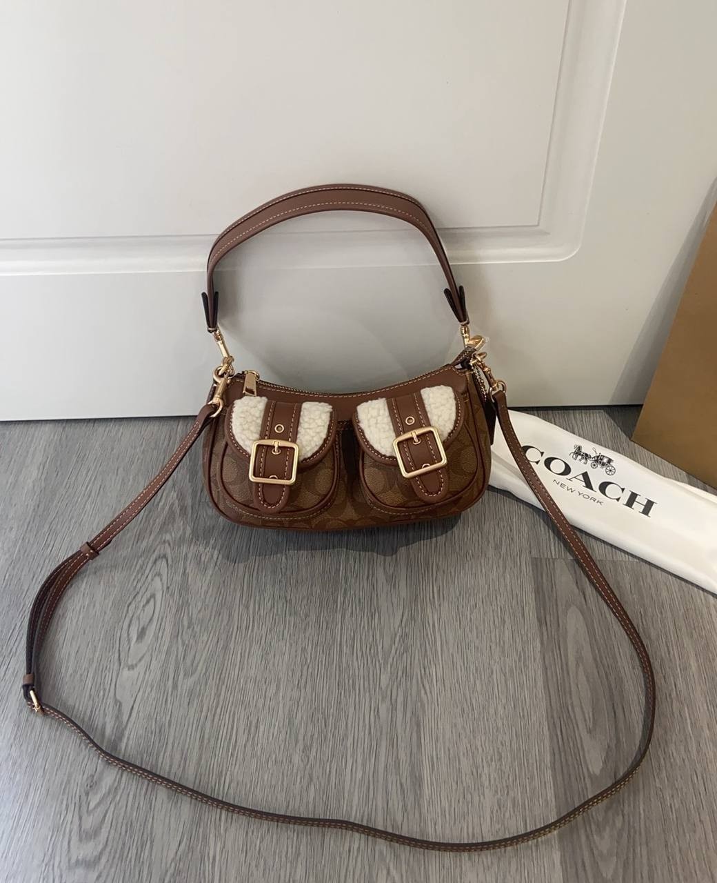 COACH Ashton Baguette Bag In Signature Canvas Tan/Natural CY658 Outlet NEW