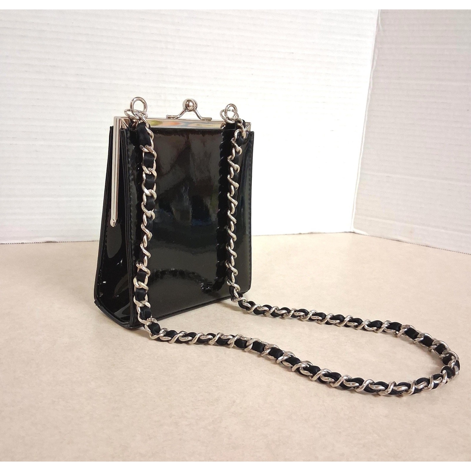 Black Patent Leather Style LINEA PELLE Evening Bag, Formal Purse Patent Chain