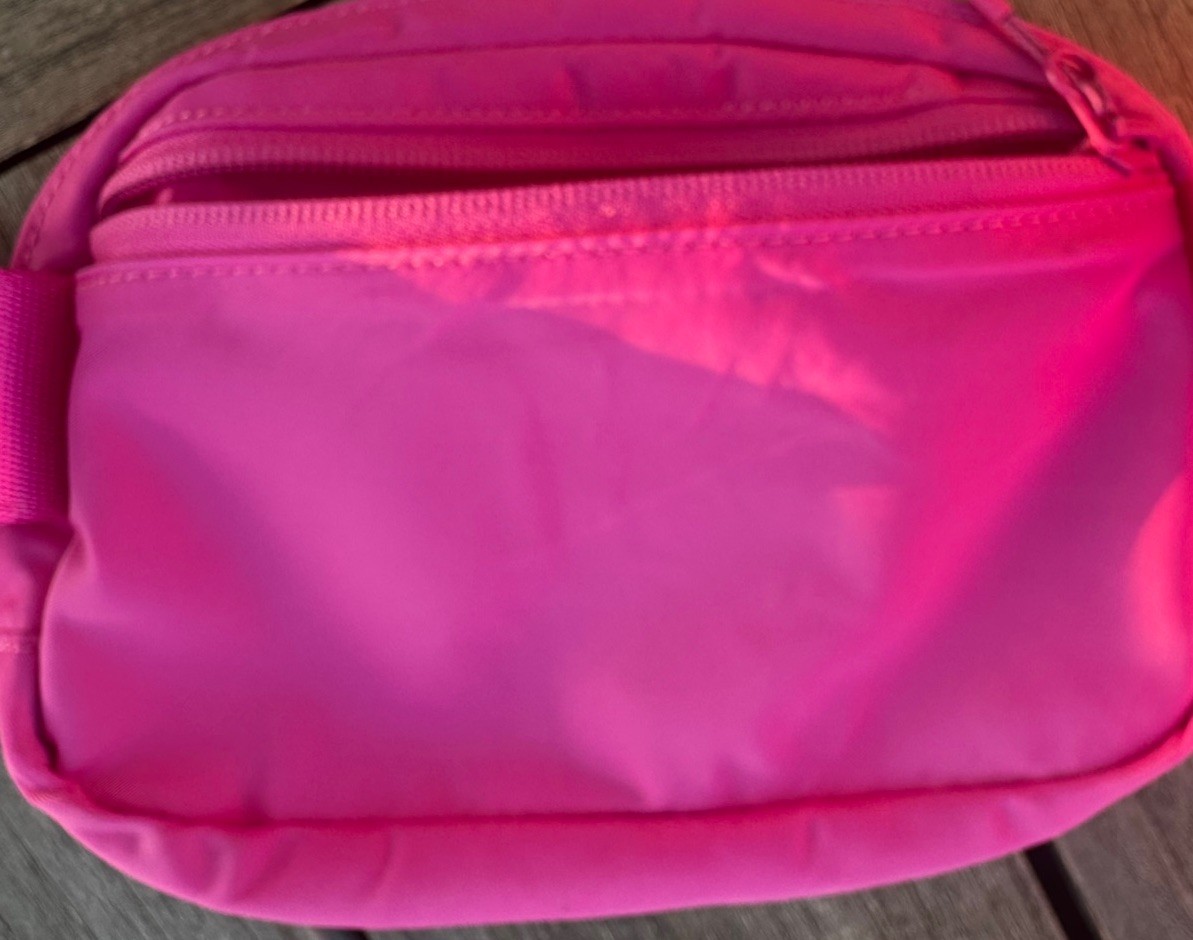 Lululemon Everywhere Belt Bag 1L Hot Pink/Sonic Pink