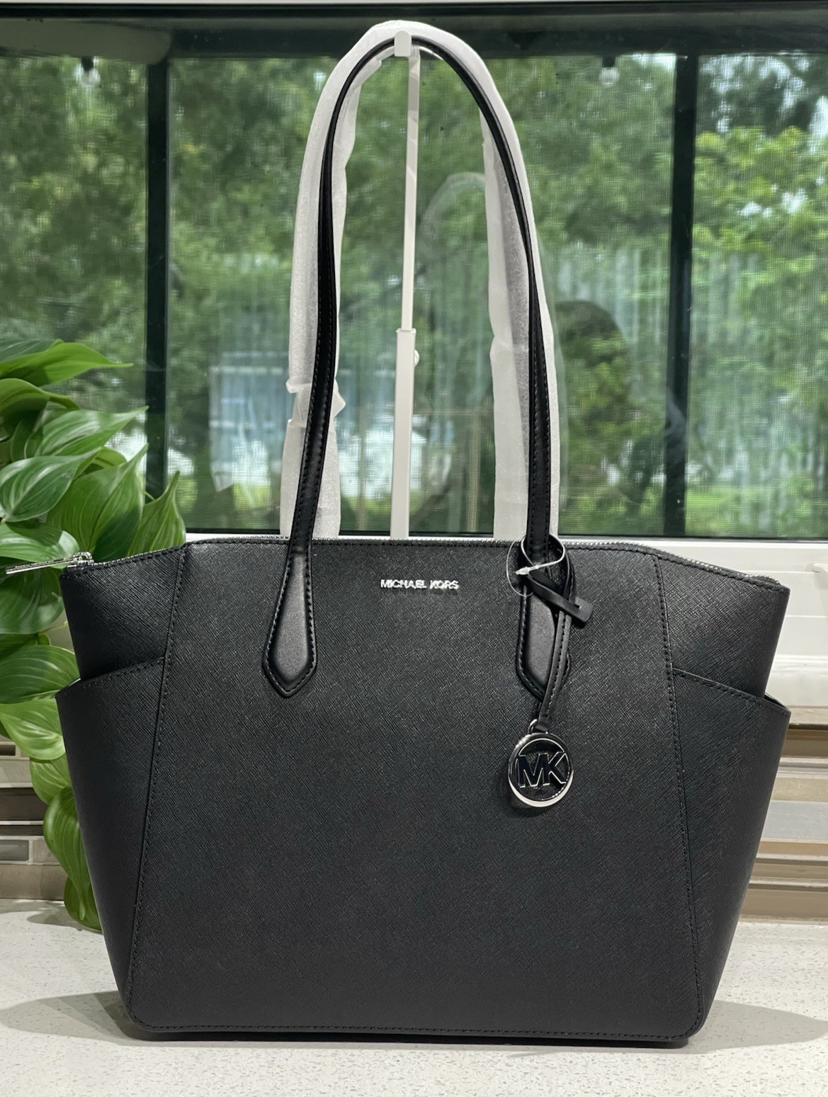 MICHAEL KORS MARILYN MEDIUM LARGE ZIP TOTE SHOULDER BAG BLACK LEATHER SILVER