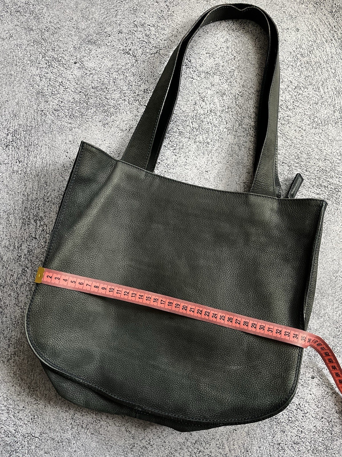 BALLY Vintage Leather Tote Bag with a monogram inside and two handles 6216 99